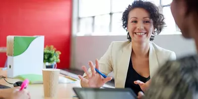 10+ Words to Describe Yourself (Interviews Tips)